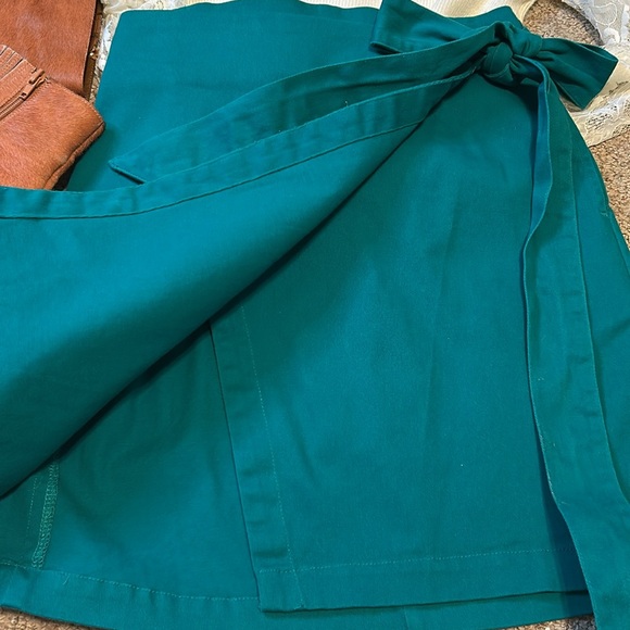 Anthropologie Iris Wrap
Mini skirt - Picture 4 of 10